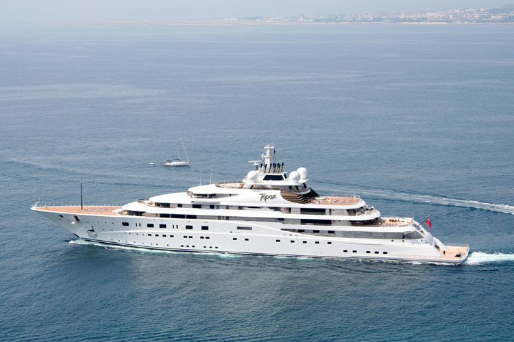 Mega yacht Topaz, One of the greatest luxury kings that cruises oceans 