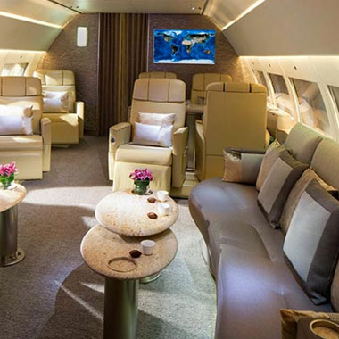 Emirates Executive: Maximum Luxury in Private Jet Services - AzureAzure.com